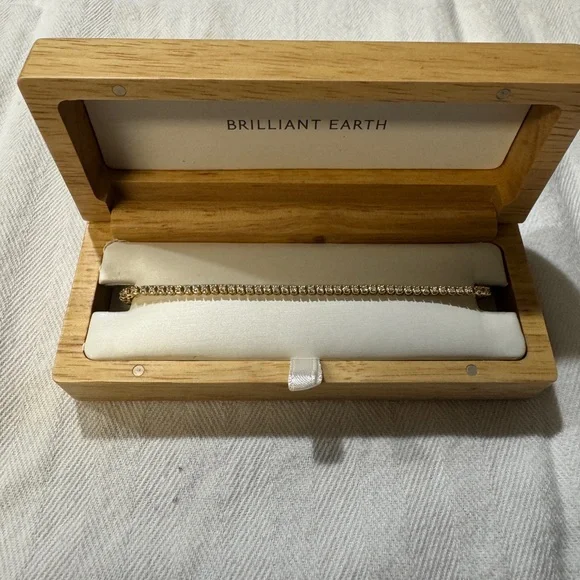 Brilliant Earth Lab Diamond and Yellow Gold Tennis Bracelet - Picture 4 of 7